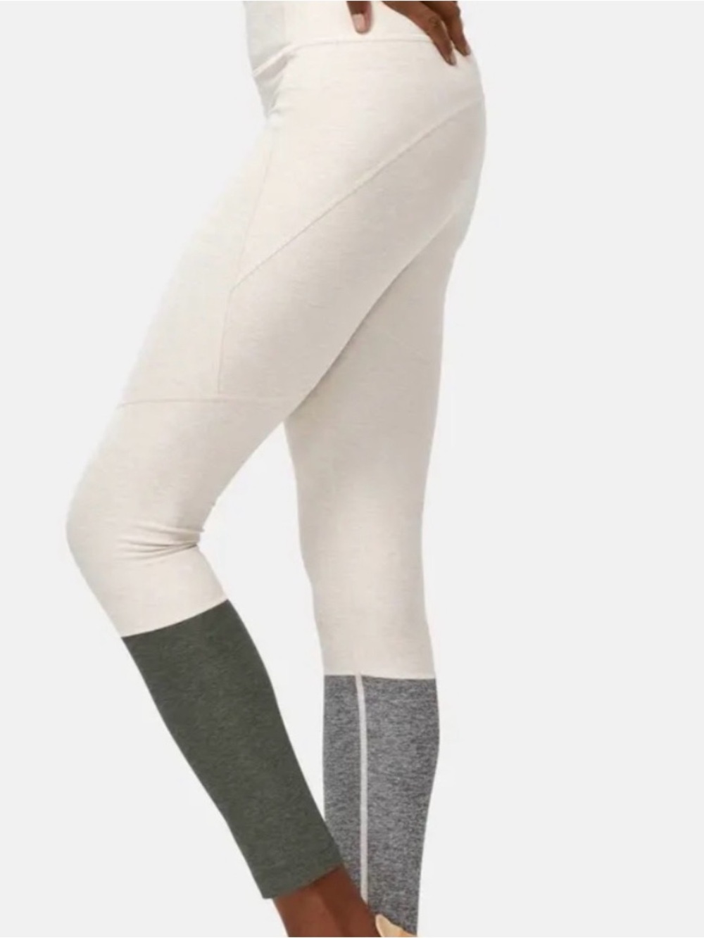 Outdoor voices Leggings in Cream and Gray/green